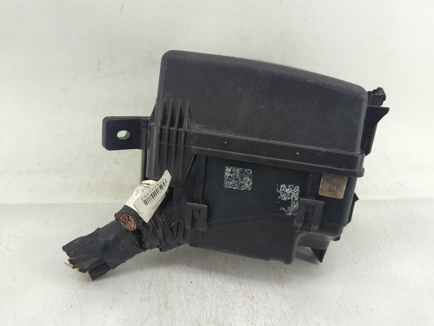 2016-2018 Kia Sorento Fusebox Fuse Box Panel Relay Module P/N:91420-C6010 Fits Fits 2016 2017 2018 OEM Used Auto Parts - Oem