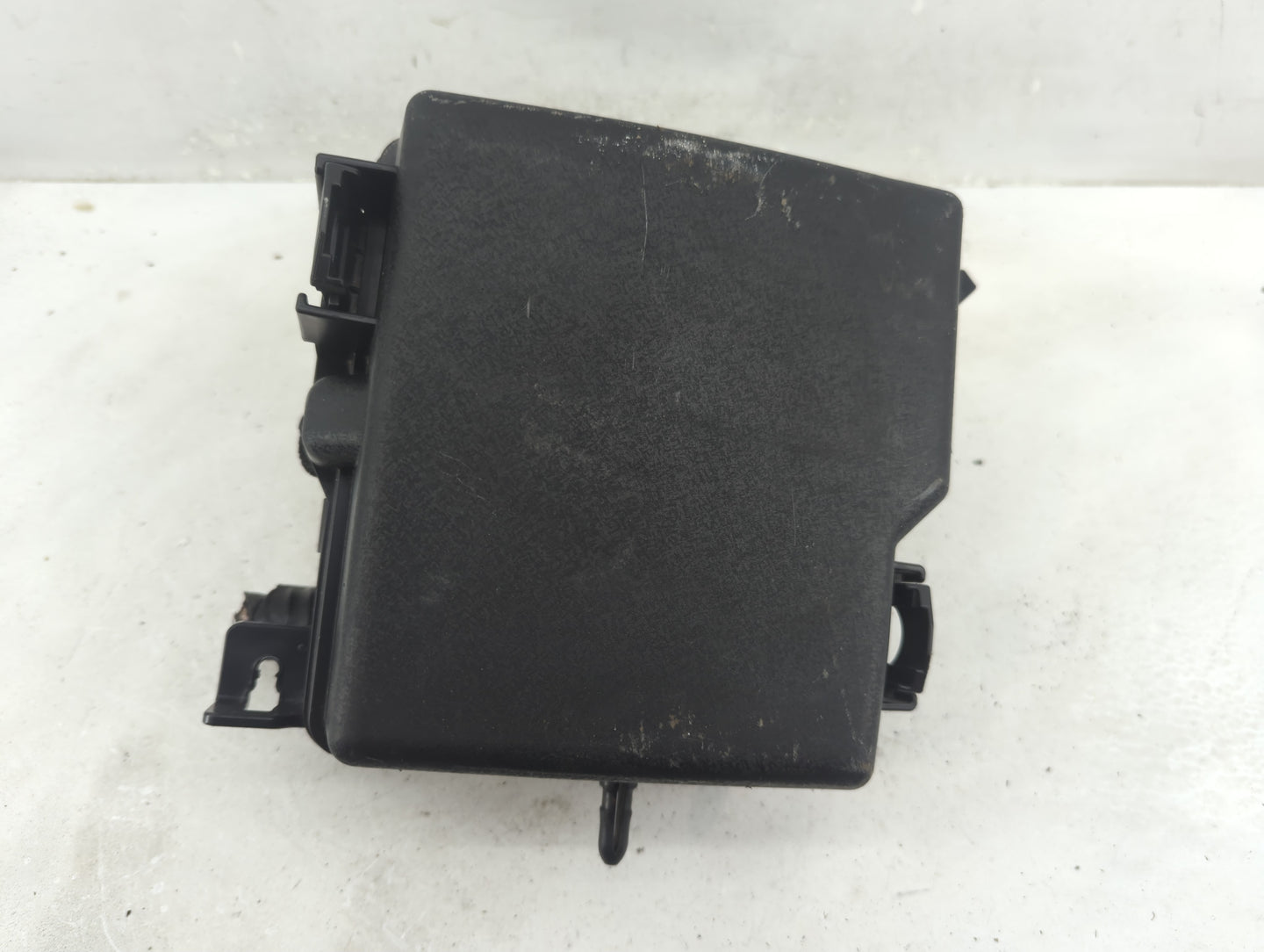 2016-2018 Kia Sorento Fusebox Fuse Box Panel Relay Module P/N:91941-C6020 Fits Fits 2016 2017 2018 OEM Used Auto Parts - Oem