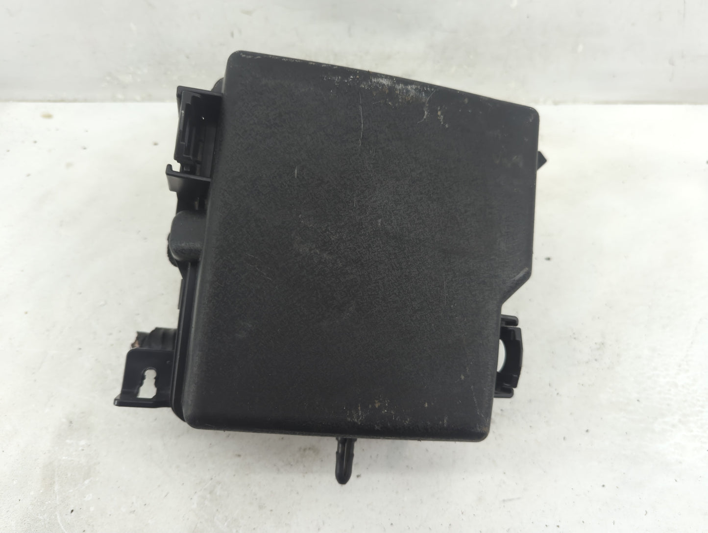 2016-2018 Kia Sorento Fusebox Fuse Box Panel Relay Module P/N:91941-C6020 Fits Fits 2016 2017 2018 OEM Used Auto Parts - Oem