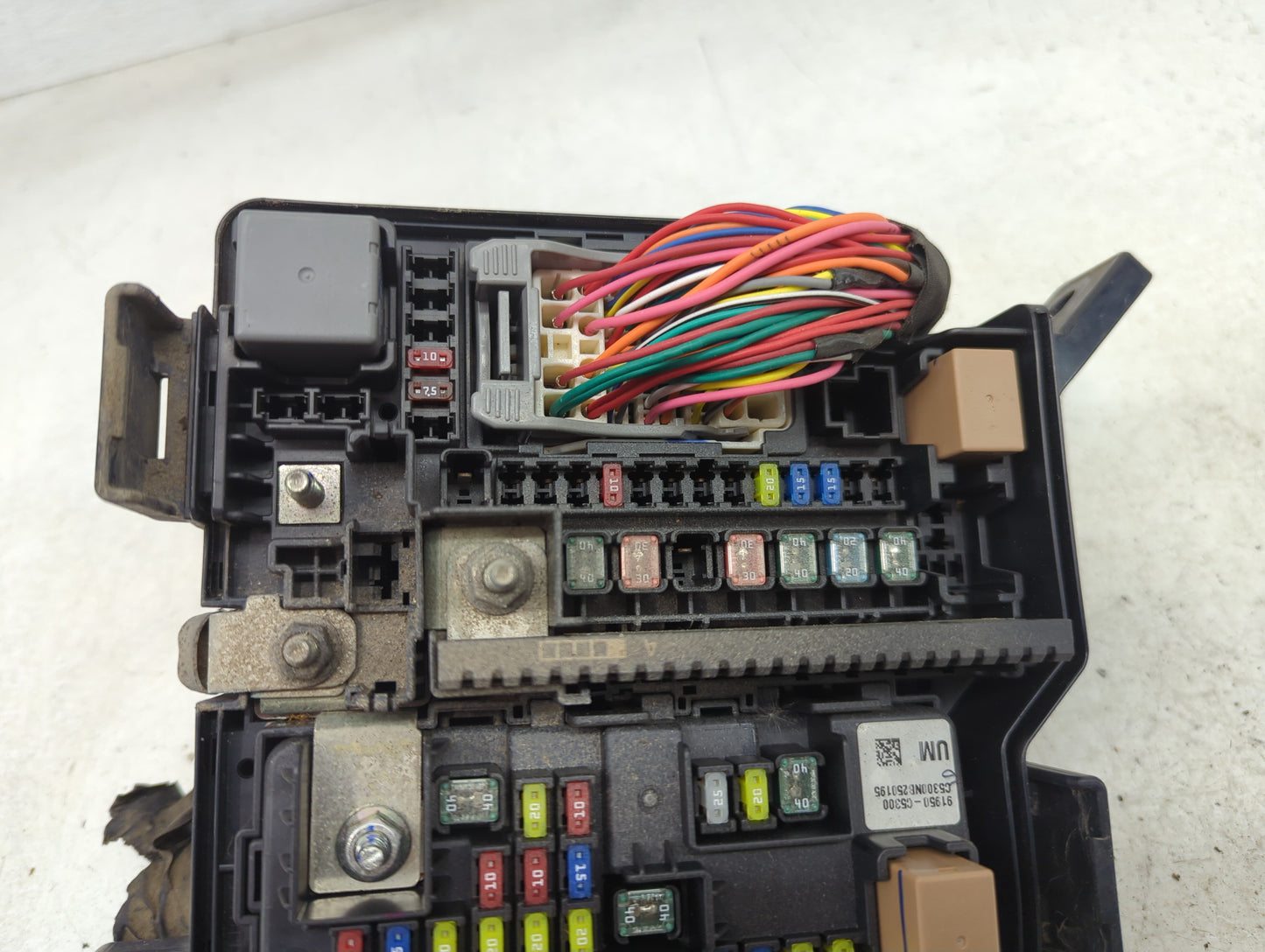 2016-2018 Kia Sorento Fusebox Fuse Box Panel Relay Module P/N:91941-C6020 Fits Fits 2016 2017 2018 OEM Used Auto Parts - Oem