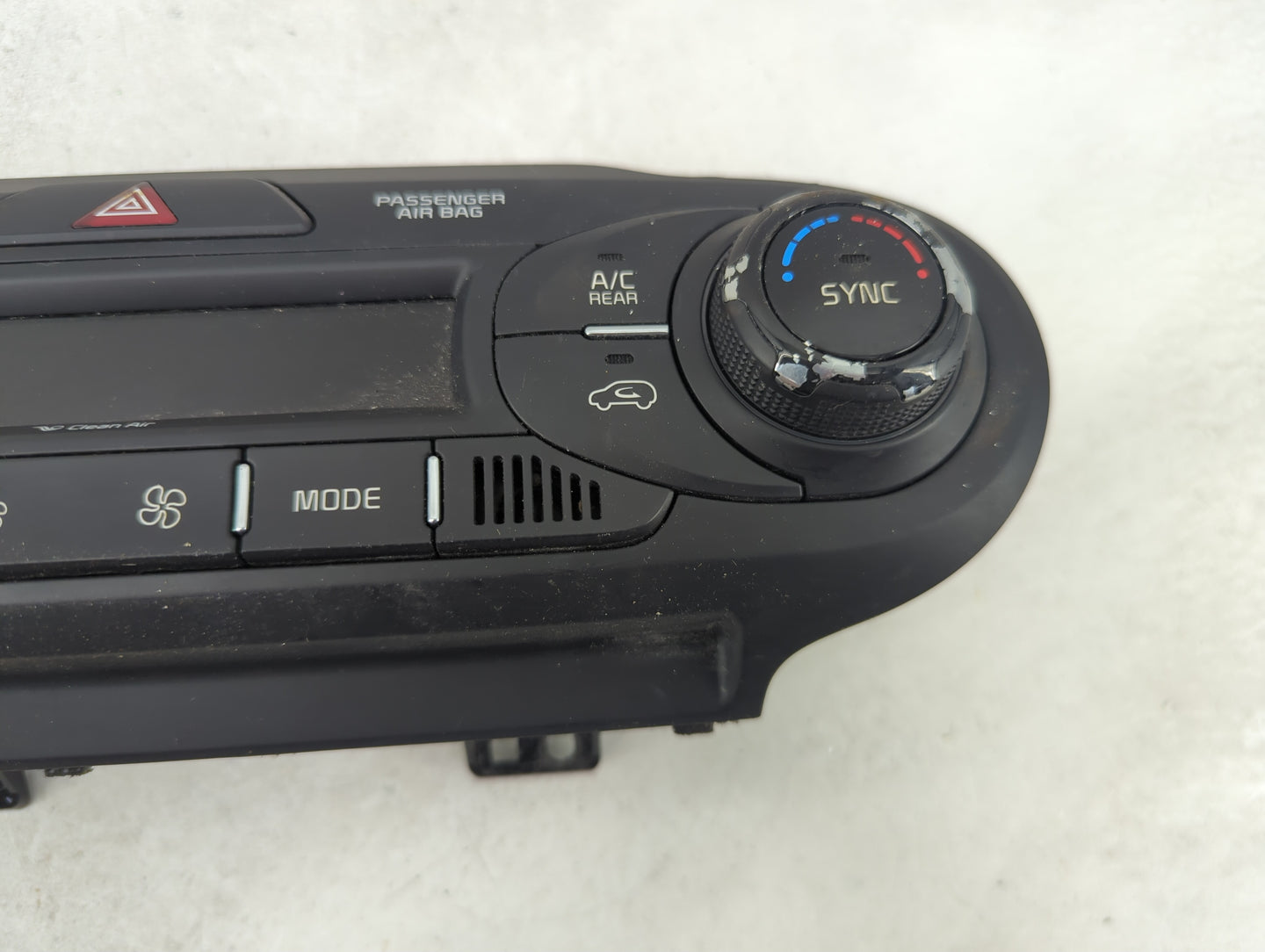 2016 Kia Sorento Climate Control Module Temperature AC/Heater Replacement P/N:97250-C6XXX 97250-C5XXX Fits OEM Used Auto Par