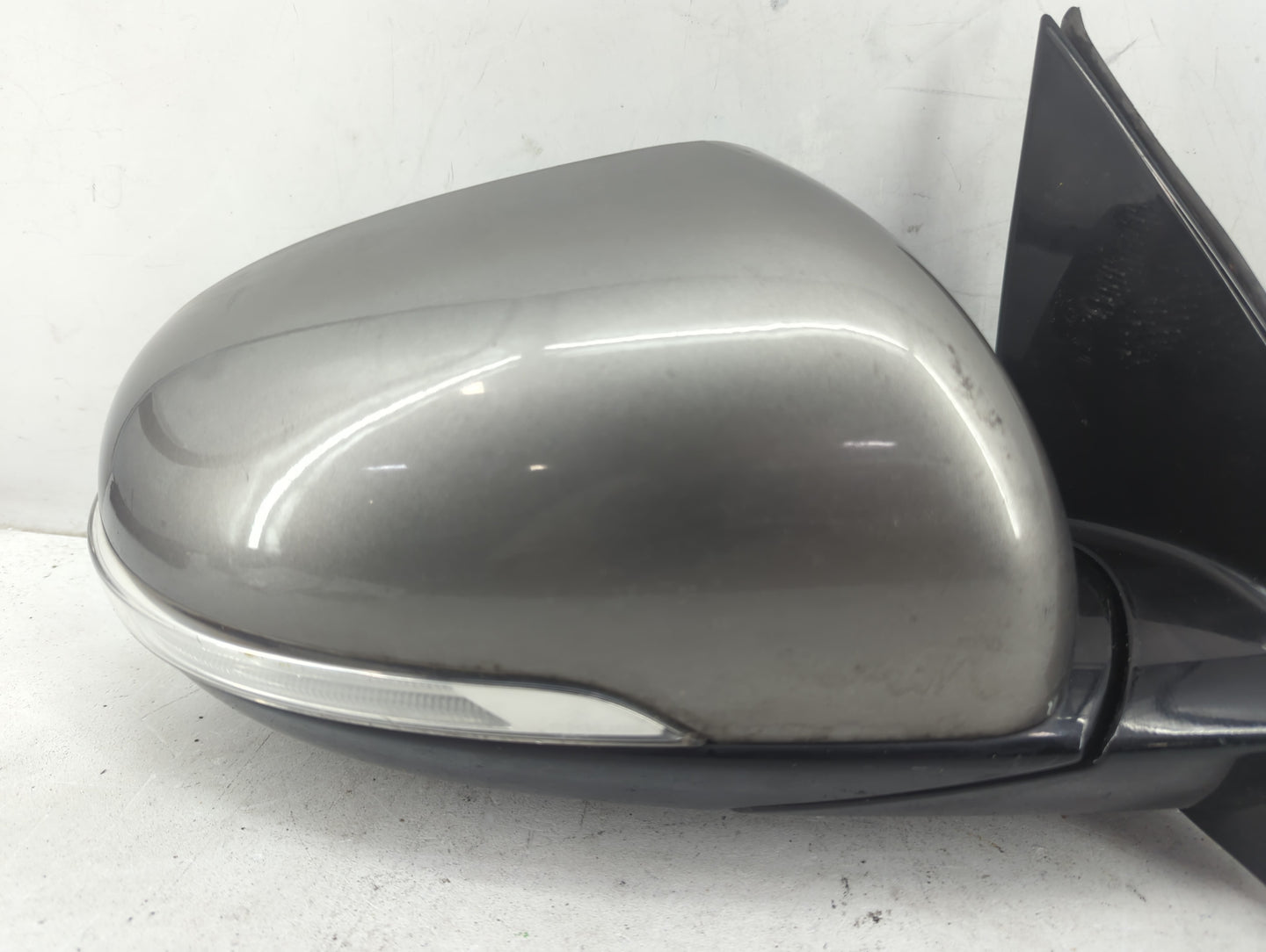 2016-2020 Kia Sorento Passenger Side View Mirror - Right Door Mirror OEM Used - Oemusedautoparts1.com