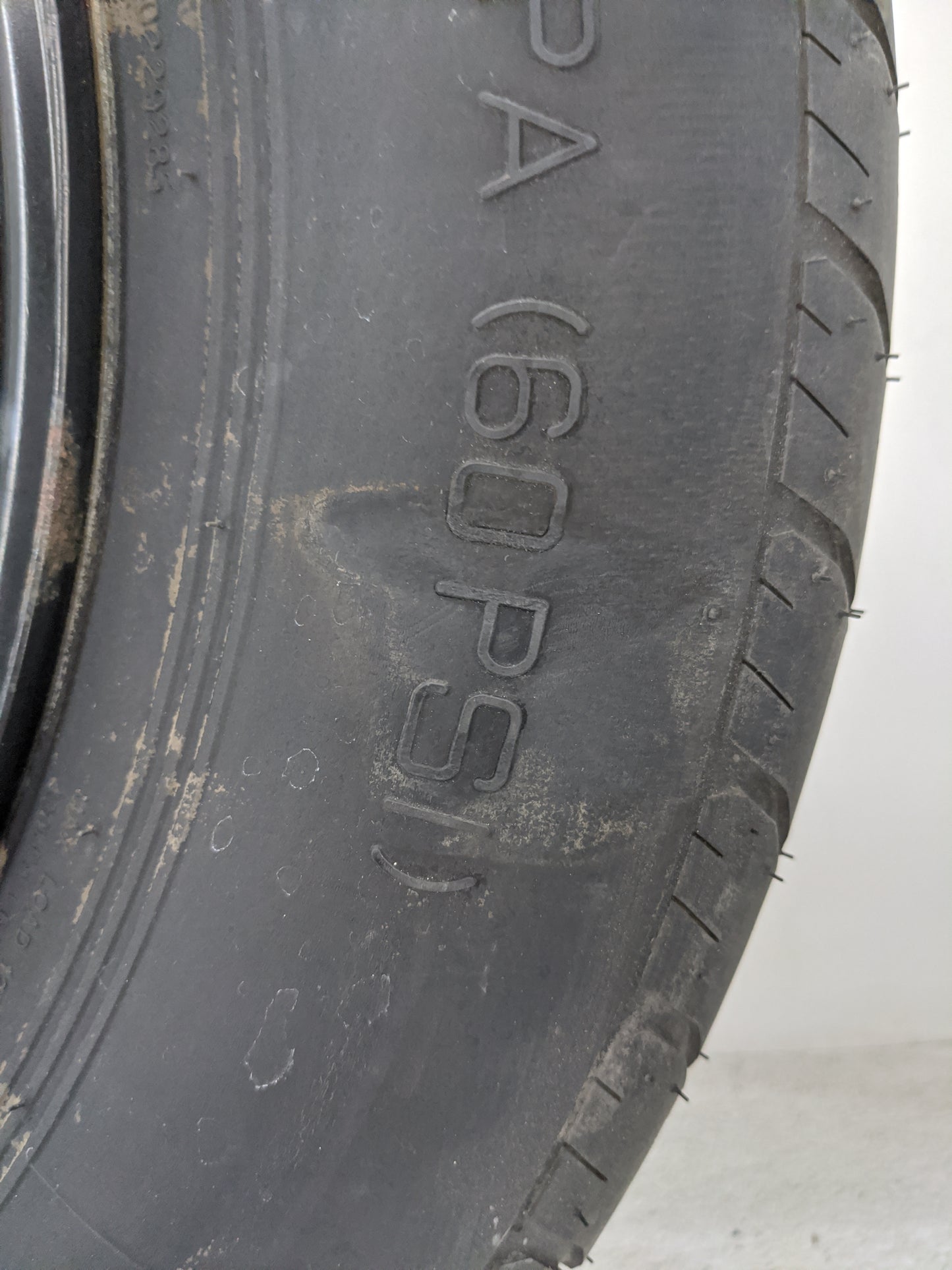 2011-2020 Kia Sorento Spare Donut Tire Wheel Rim Oem - Oemusedautoparts1.com