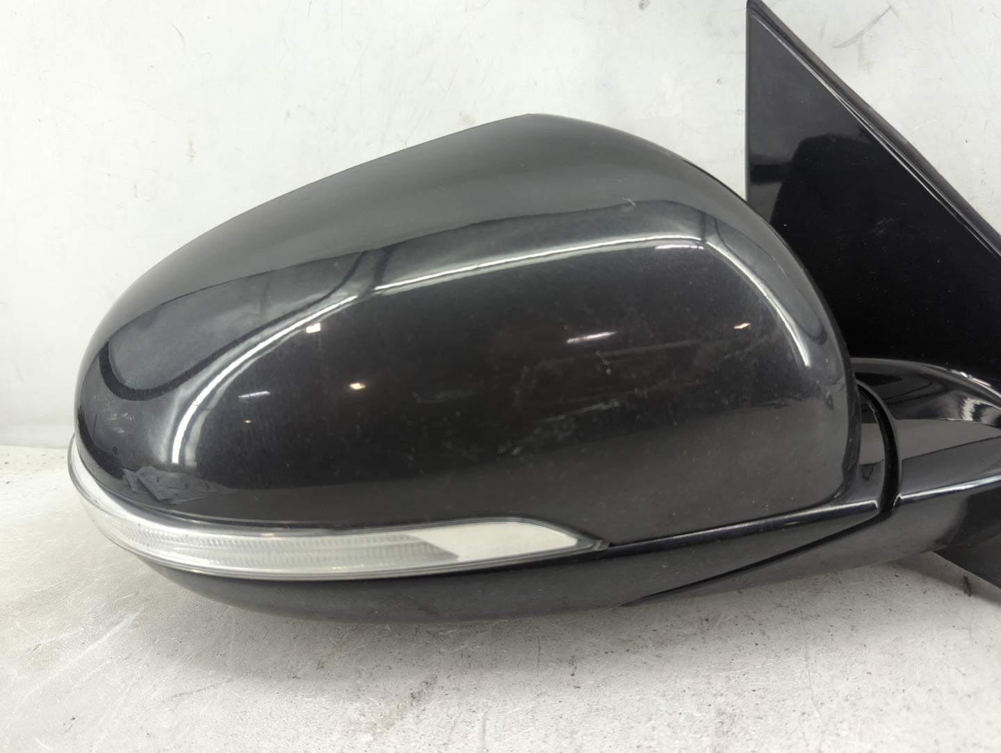 2016-2020 Kia Sorento Passenger Side View Mirror - Right Door Mirror OEM Used - Oemusedautoparts1.com