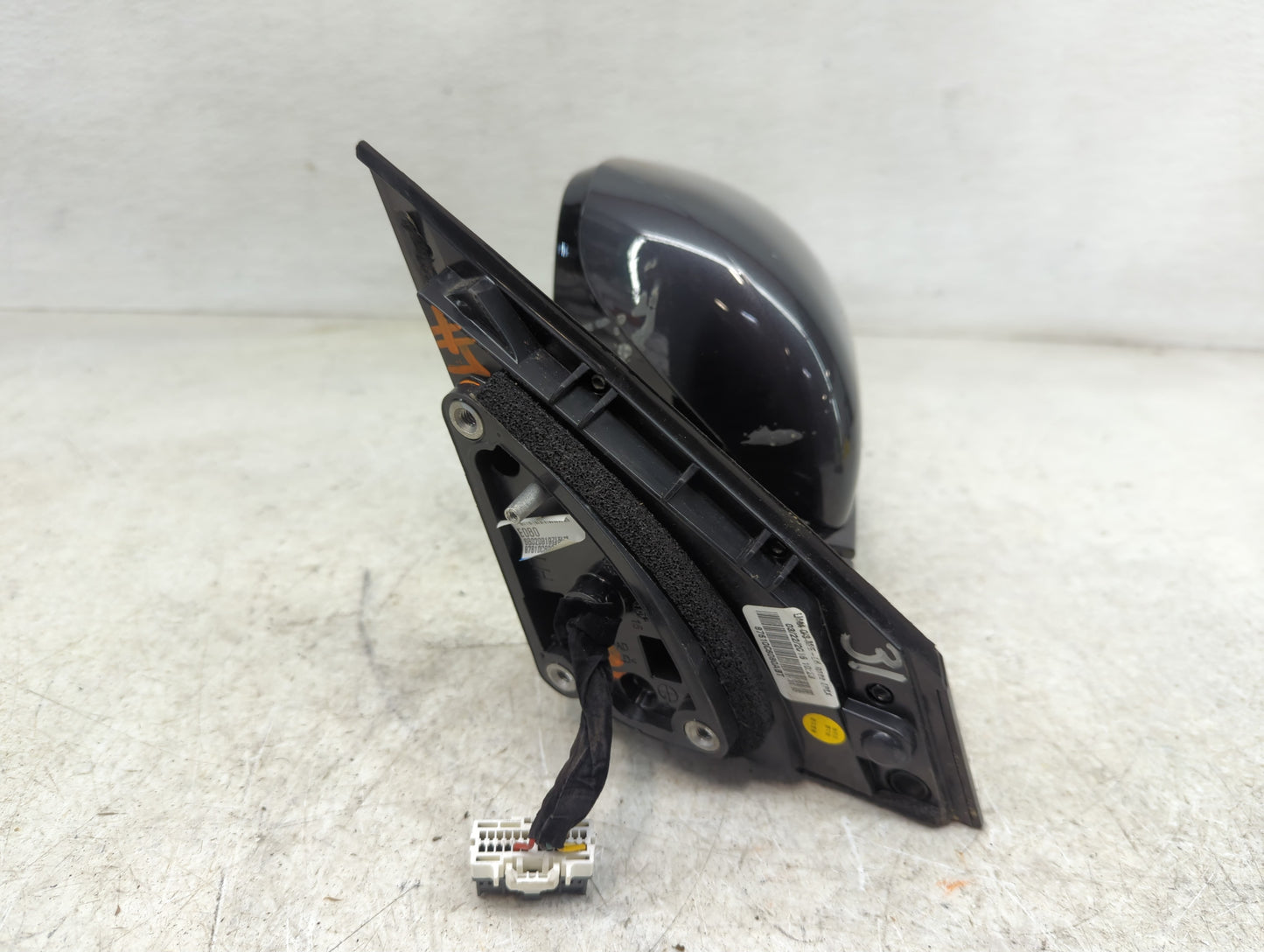 2016-2020 Kia Sorento Driver Side View Mirror - Left Door Mirror OEM Used - Oemusedautoparts1.com