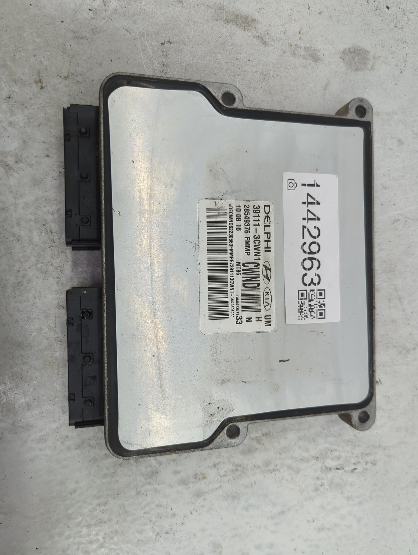 2016-2018 Kia Sorento PCM Engine Control Computer ECU ECM PCU OEM P/N:39111-3CWN1 28549376 Fits Fits 2016 2017 2018 OEM Used