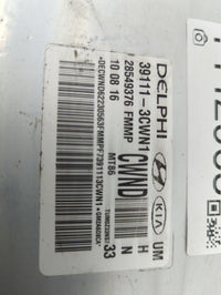2016-2018 Kia Sorento PCM Engine Control Computer ECU ECM PCU OEM P/N:39111-3CWN1 28549376 Fits Fits 2016 2017 2018 OEM Used