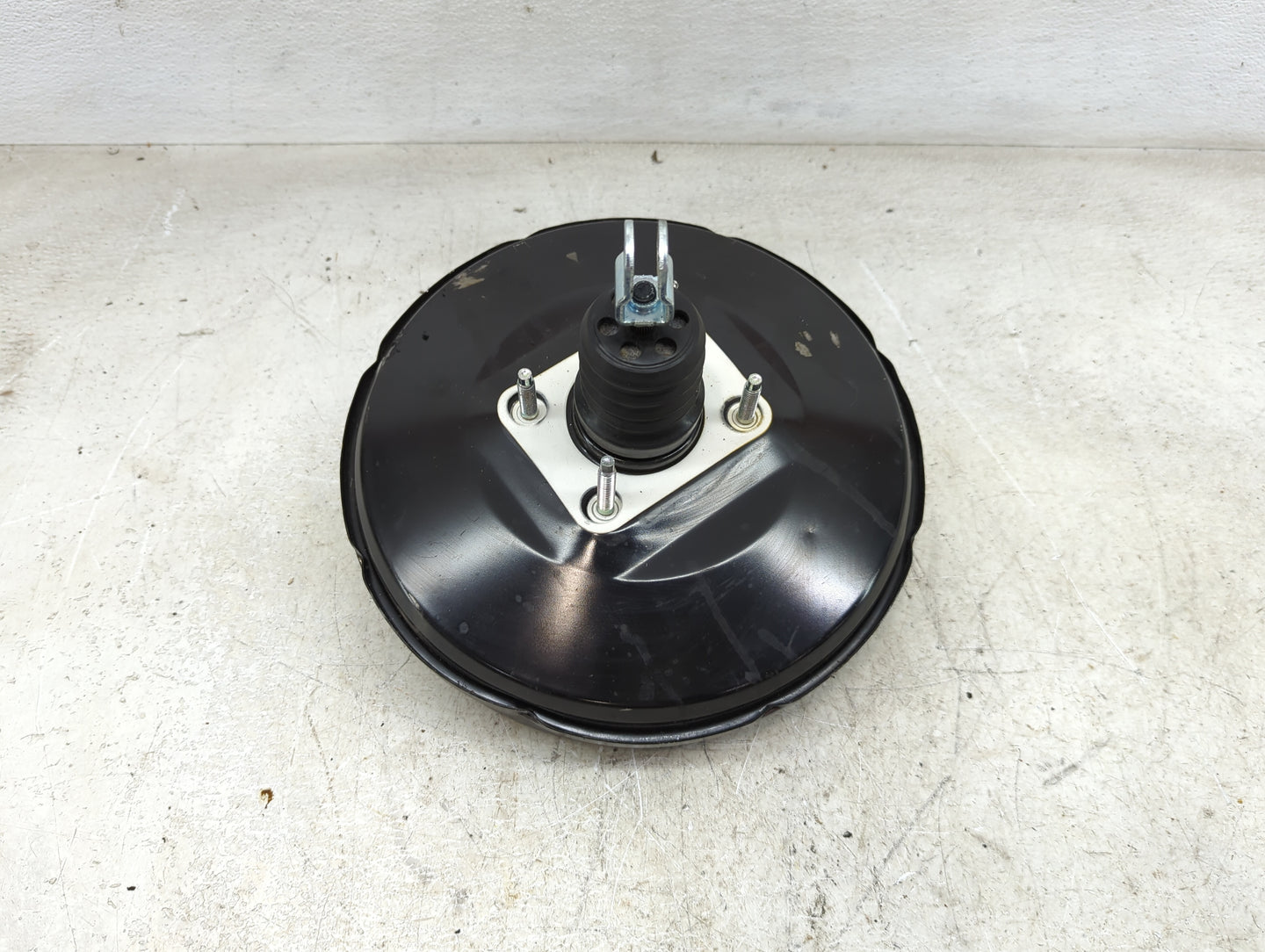 2016-2018 Kia Sorento Power Brake Booster Oem - Oemusedautoparts1.com