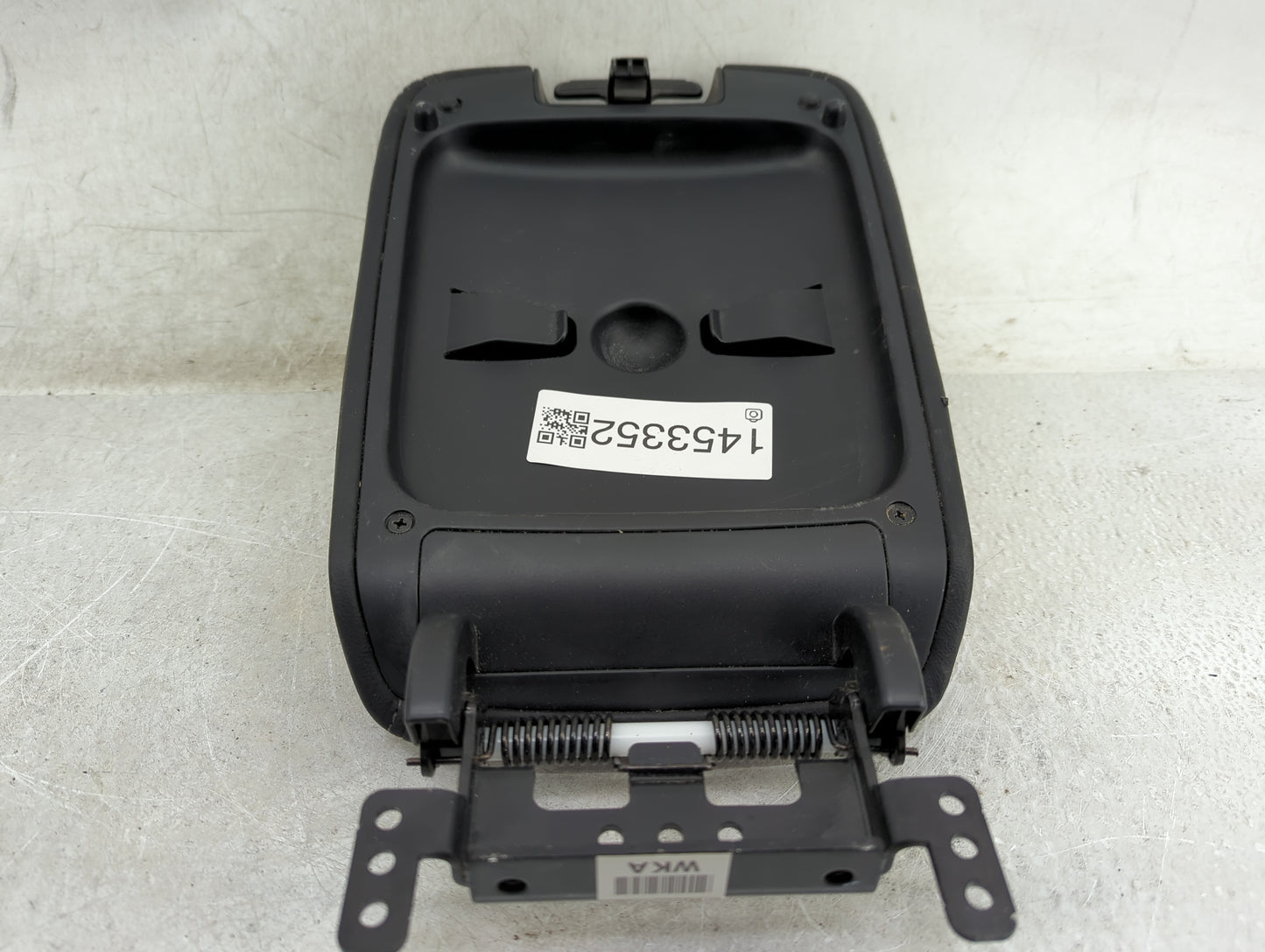 2016 Kia Sorento Center Console Armrest Cover Lid Fits OEM Used Auto Parts - Oemusedautoparts1.com