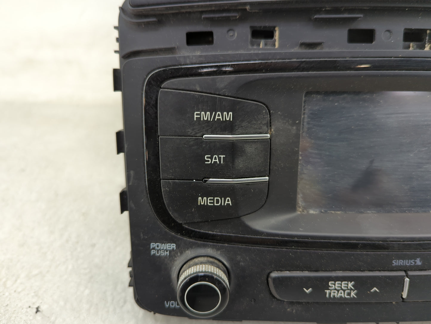 2016-2018 Kia Sorento Radio AM FM Cd Player Receiver Replacement P/N:96160-C6000WK AC1A0C6AN Fits Fits 2016 2017 2018 OEM Us