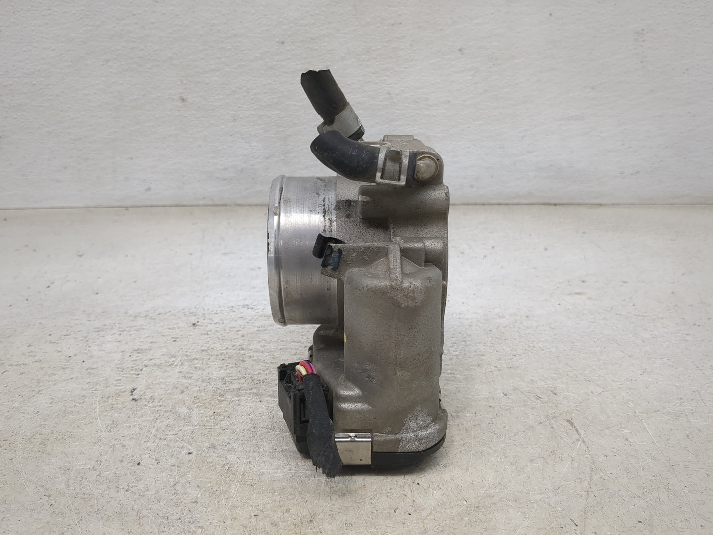 2016-2020 Kia Sorento Throttle Body P/N:35100-2G600 0280750618 Fits Fits 2015 2016 2017 2018 2019 2020 2021 OEM Used Auto Pa