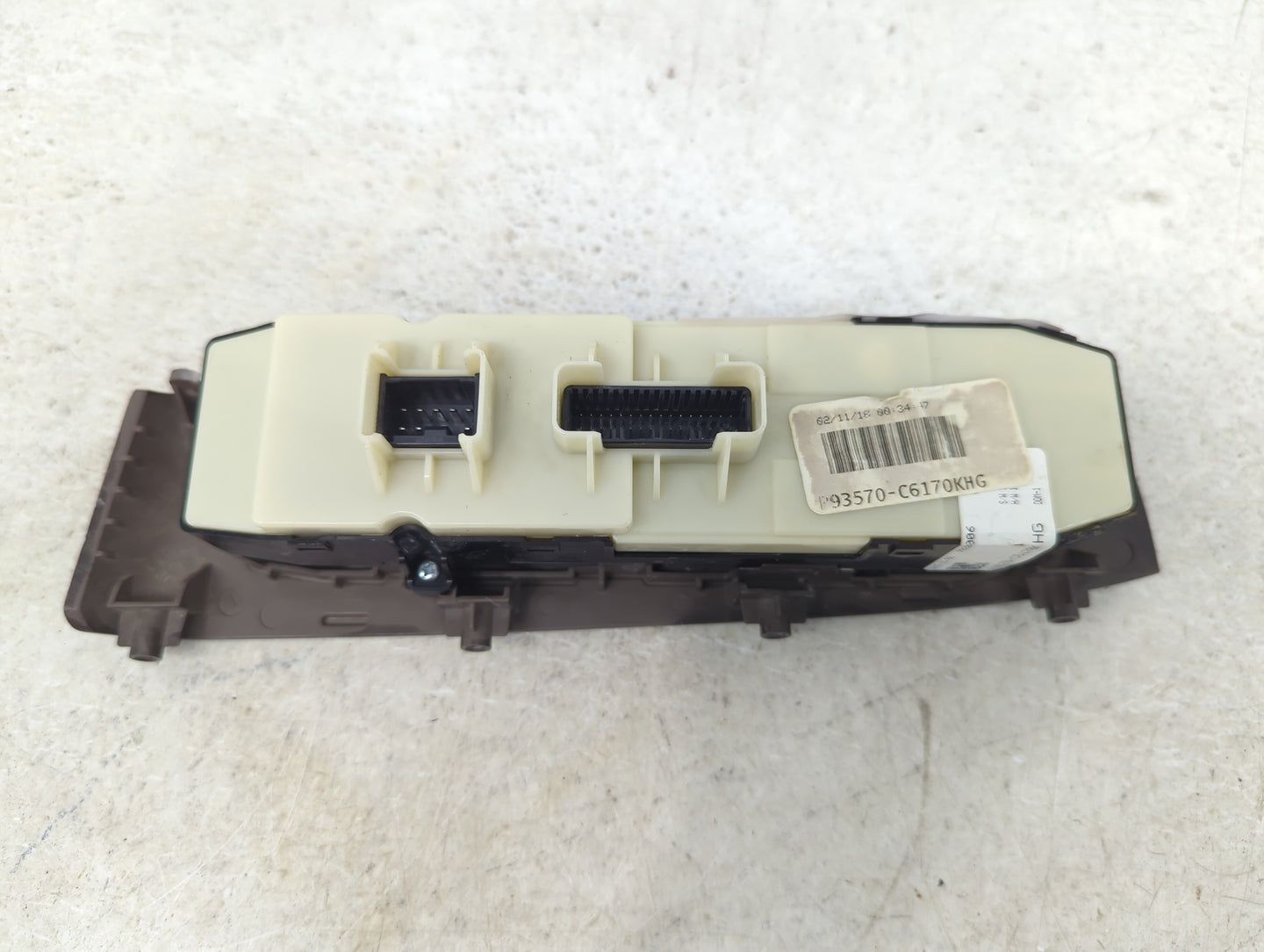 2016-2018 Kia Sorento Master Power Window Switch Replacement Driver Side Left P/N:93570-C6170KHG Fits Fits 2016 2017 2018 OE