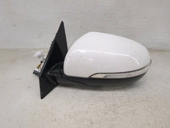 compare product 2016-2020 Kia Sorento Passenger Side View Mirror - Right Door Mirror OEM Used