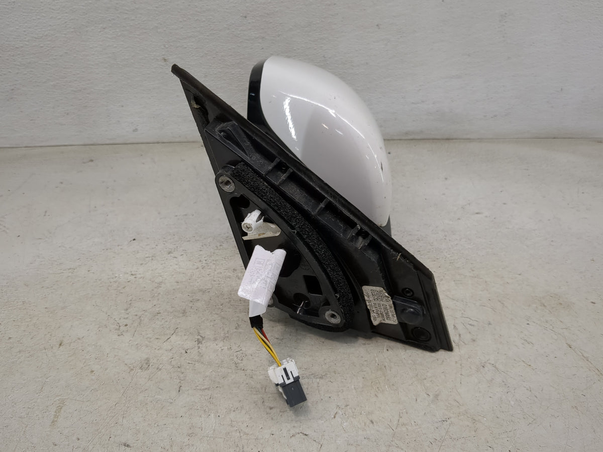 2016-2020 Kia Sorento Passenger Side View Mirror - Right Door Mirror OEM Used - Oemusedautoparts1.com