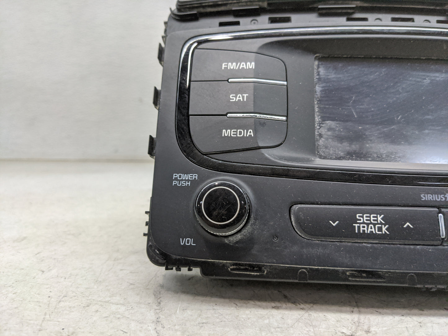 2016-2018 Kia Sorento Radio AM FM Cd Player Receiver Replacement P/N:96160C6000WK AC1A0C6AN Fits Fits 2016 2017 2018 OEM Use