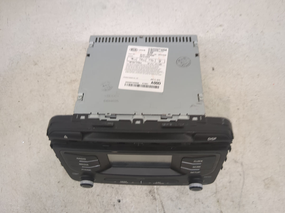 2016 Kia Sorento Radio AM FM Cd Player Receiver Replacement P/N:96170C6100CA 61X4025 Fits OEM Used Auto Parts - Oemusedautop