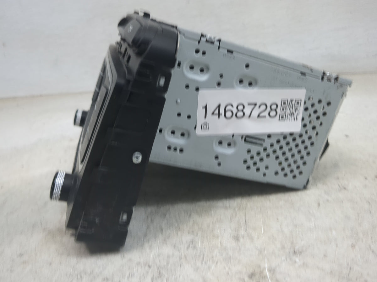 2016 Kia Sorento Radio AM FM Cd Player Receiver Replacement P/N:96170C6100CA 61X4025 Fits OEM Used Auto Parts - Oemusedautop