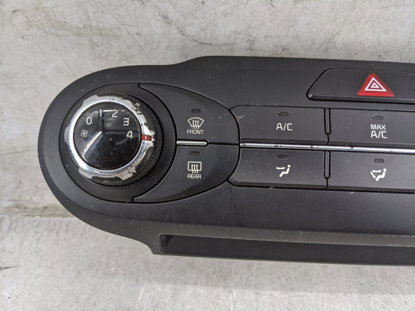 2016 Kia Sorento Climate Control Module Temperature AC/Heater Replacement P/N:97250-C5XXX 97250-C6XXX Fits OEM Used Auto Par