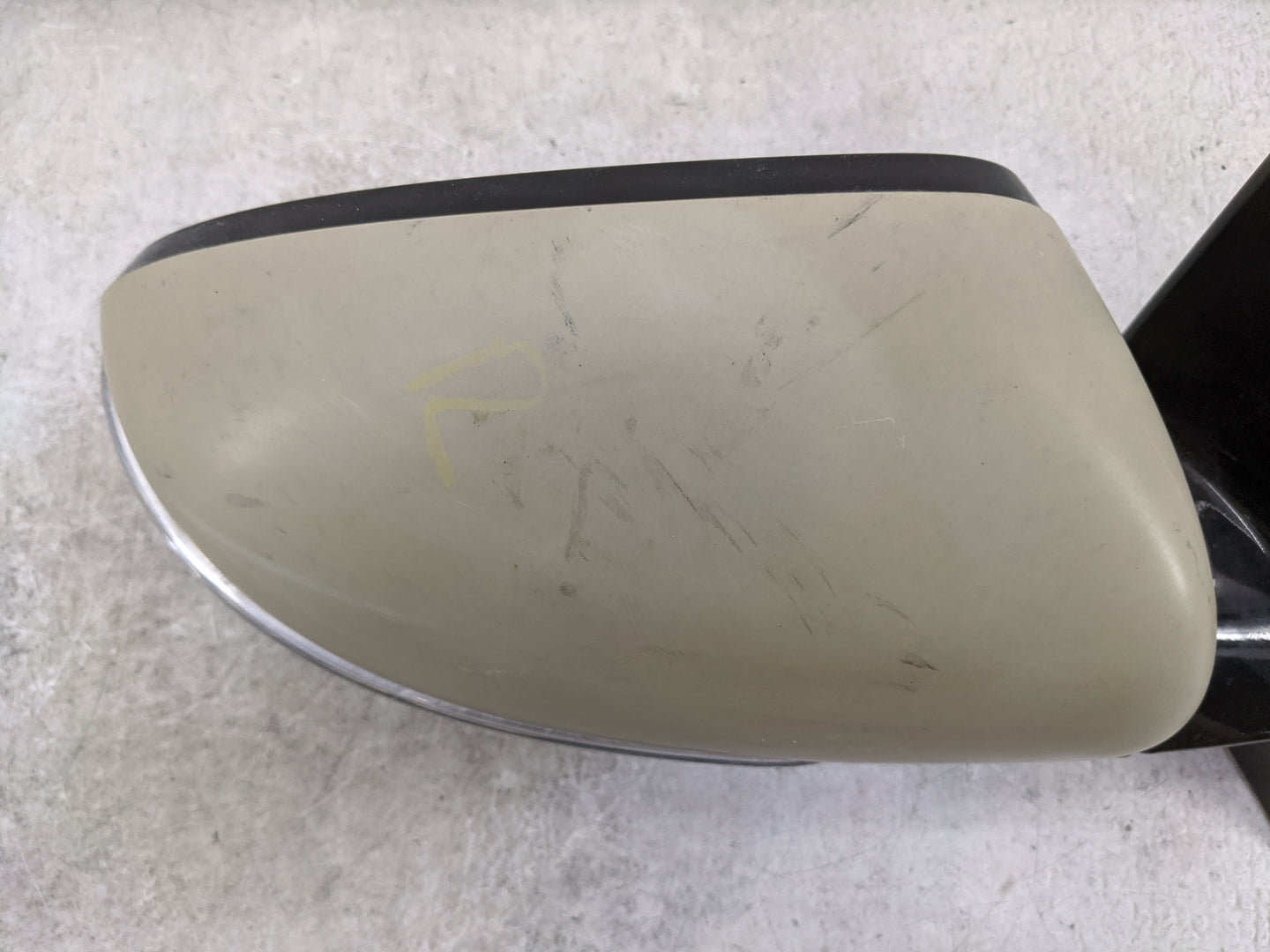 2016-2020 Kia Sorento Passenger Side View Mirror - Right Door Mirror OEM Used - Oemusedautoparts1.com