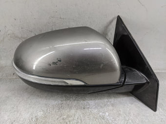 compare product 2016-2020 Kia Sorento Passenger Side View Mirror - Right Door Mirror OEM Used
