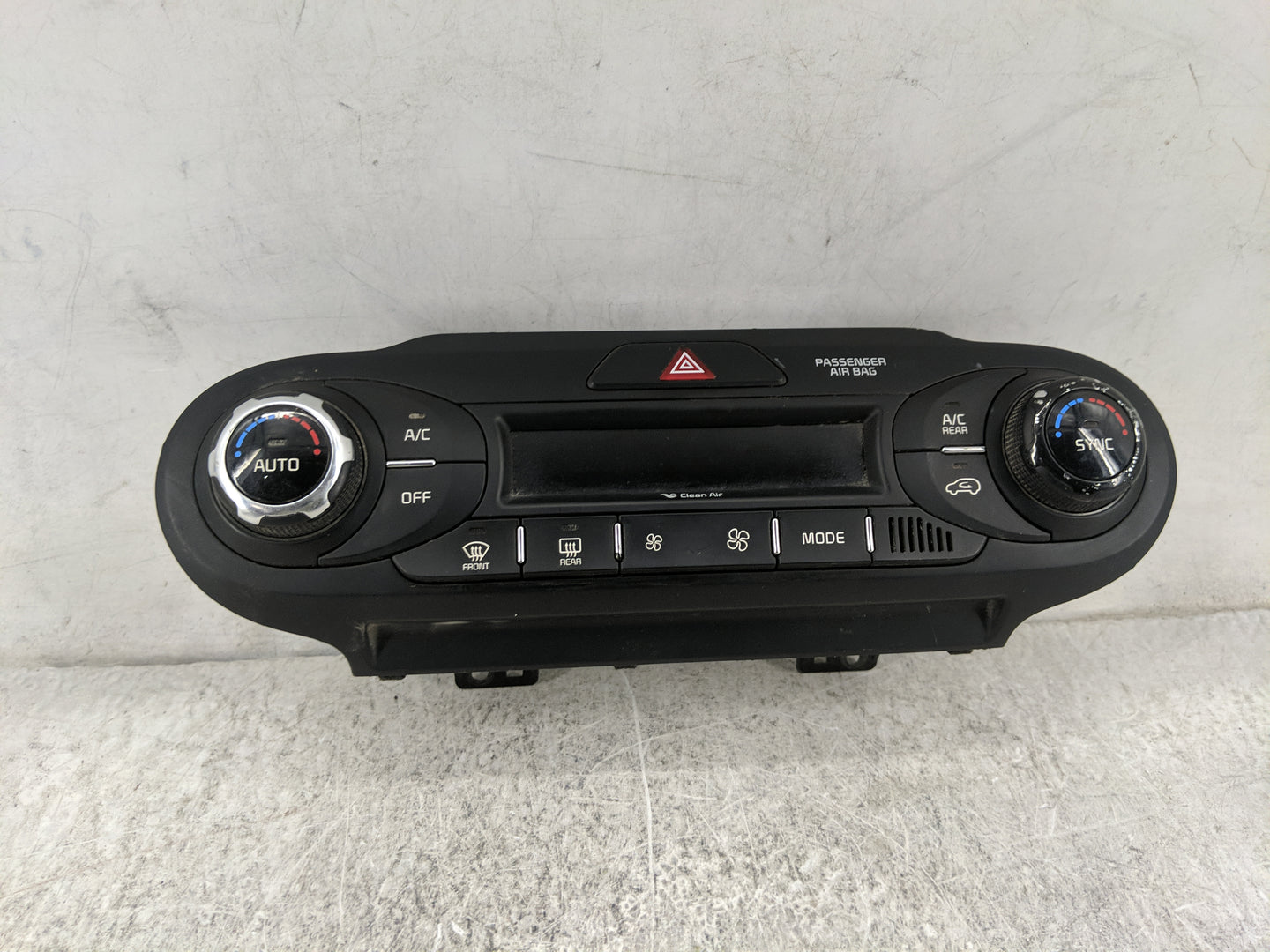 2016 Kia Sorento Climate Control Module Temperature AC/Heater Replacement P/N:97250-C6350 Fits OEM Used Auto Parts - Oemused