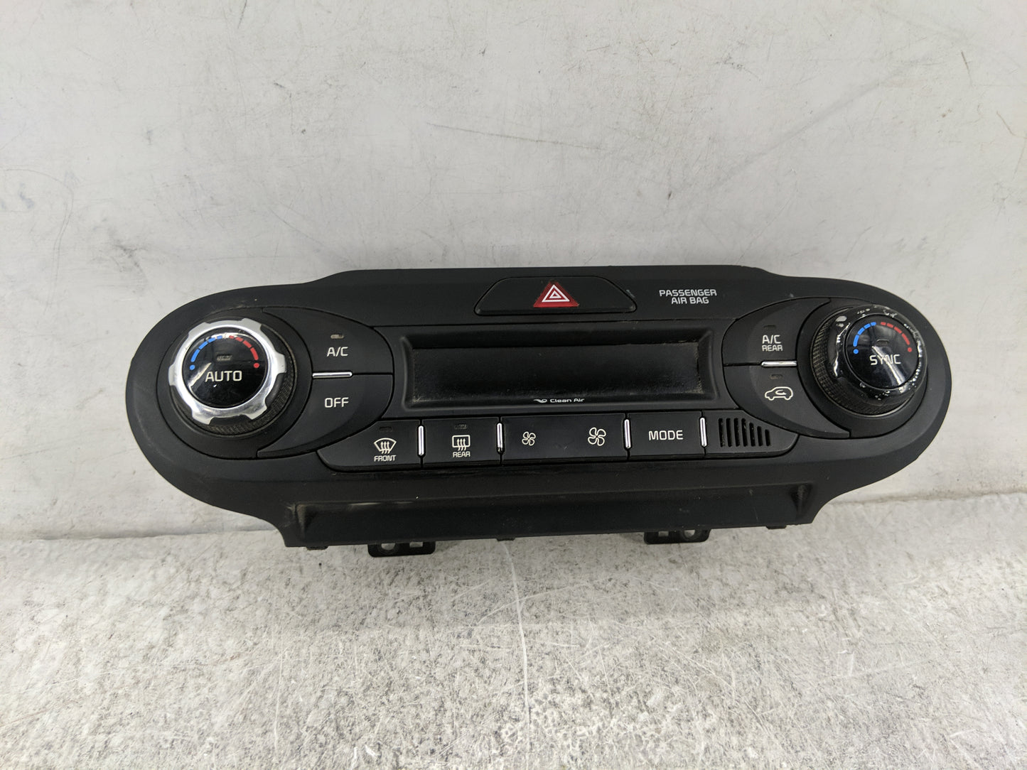 2016 Kia Sorento Climate Control Module Temperature AC/Heater Replacement P/N:97250-C6350 Fits OEM Used Auto Parts - Oemused