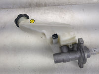 2016-2020 Kia Sorento Brake Master Cylinder 1497400 - Oemusedautoparts1.com