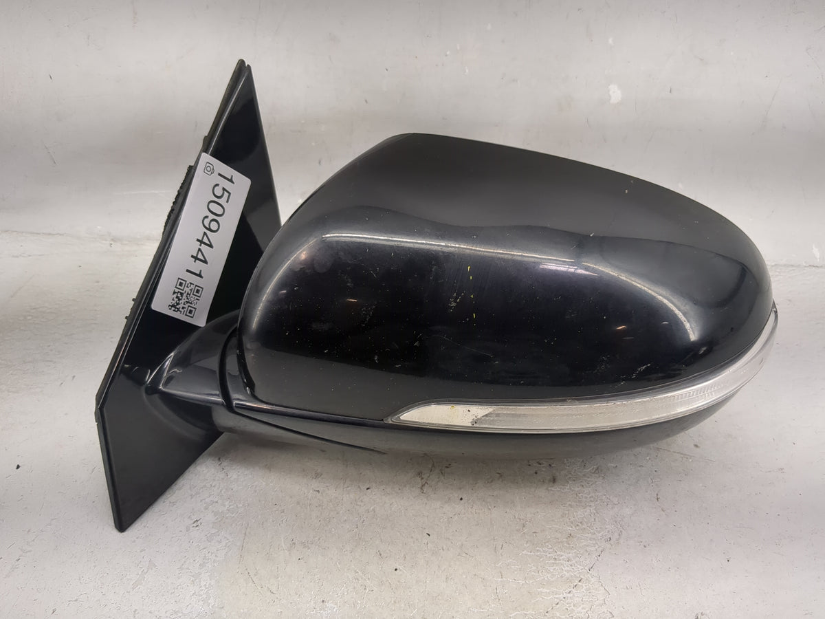 2016-2020 Kia Sorento Driver Side View Mirror - Left Door Mirror OEM Used - Oemusedautoparts1.com