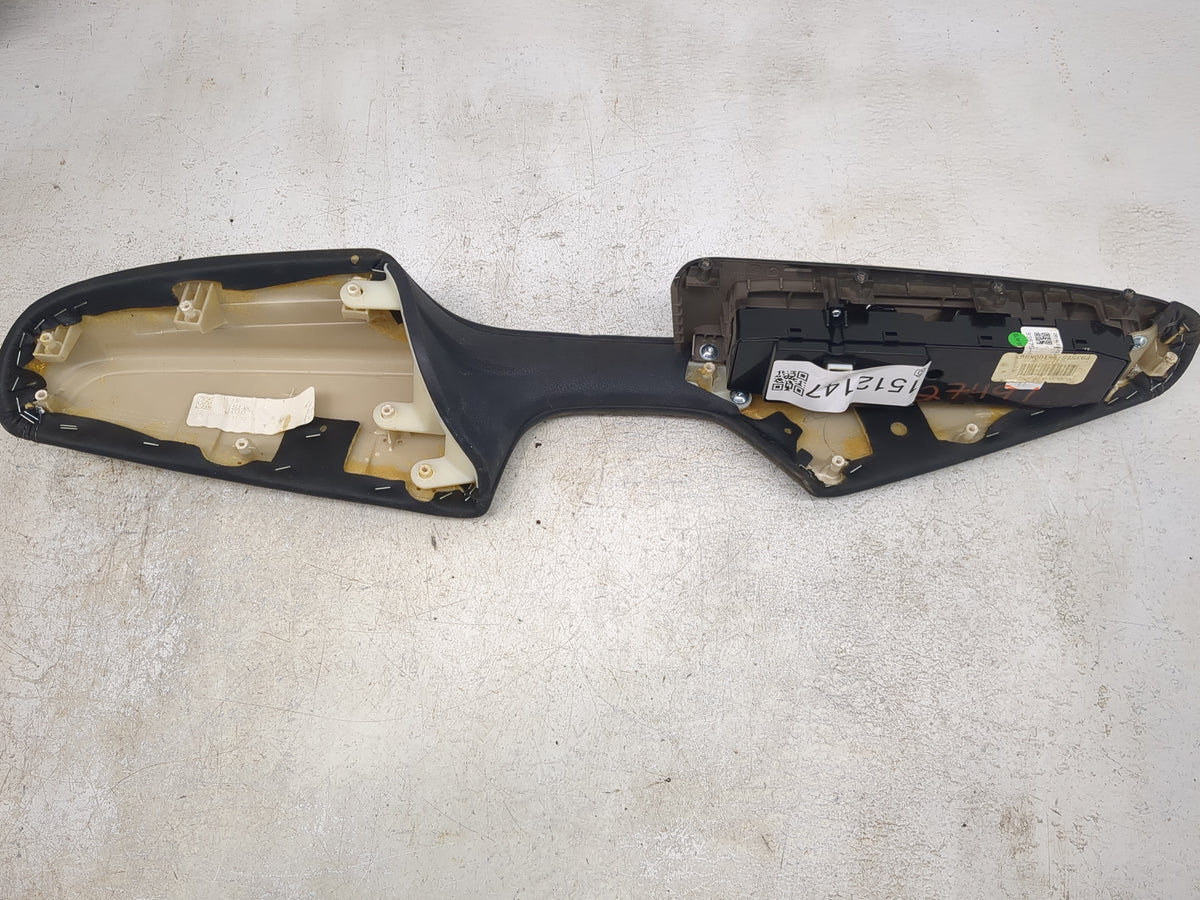 2016 Kia Sorento Driver Left Door Master Power Window Switch - Oemusedautoparts1.com