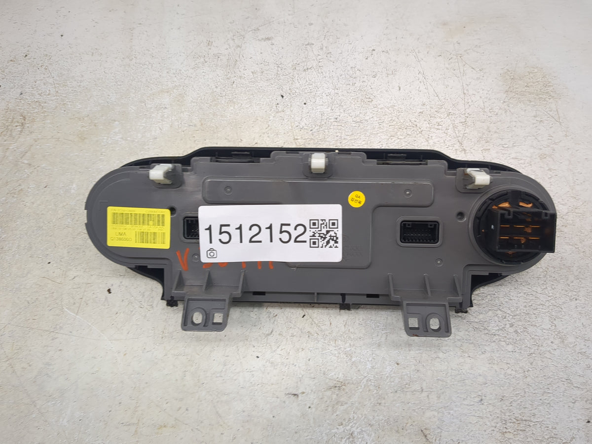 2016 Kia Sorento Climate Control Module Temperature AC/Heater Replacement P/N:97250-C6000 Fits OEM Used Auto Parts - Oemused
