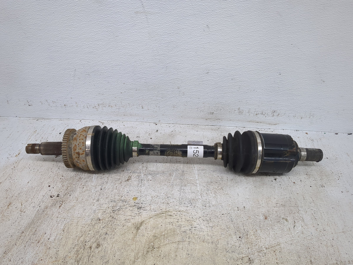 2016-2018 Kia Sorento Axle Shaft Front Driver Cv C/v 1521043 - Oemusedautoparts1.com