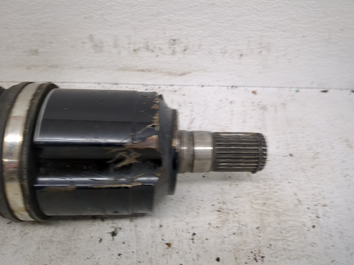 2016-2018 Kia Sorento Axle Shaft Front Driver Cv C/v 1521043 - Oemusedautoparts1.com