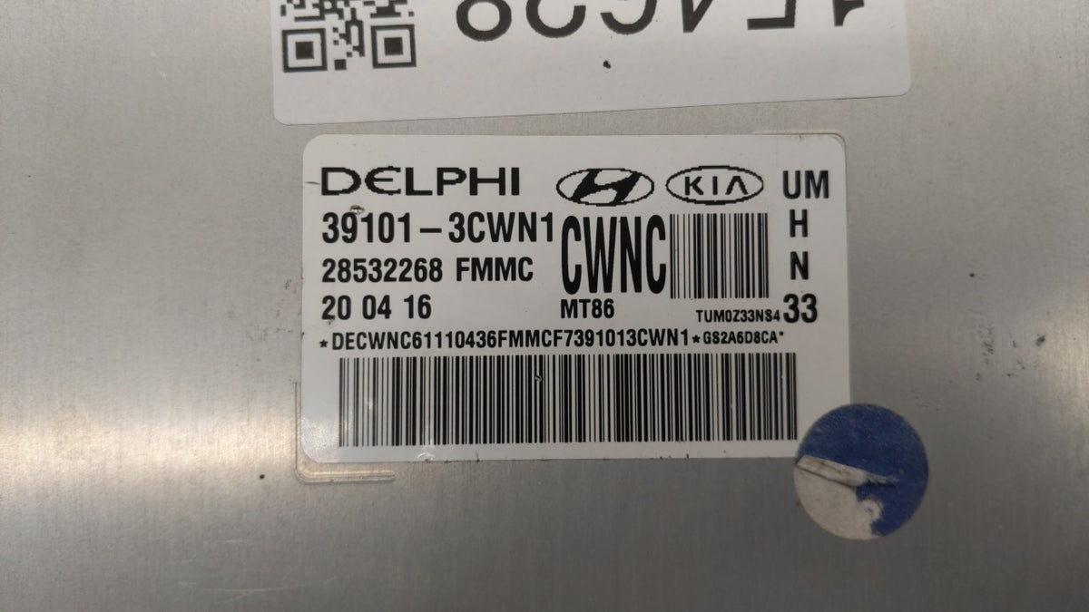 2016-2017 Kia Sorento PCM Engine Control Computer ECU ECM PCU OEM P/N:39101-3CWN0 39101-3CWN1 Fits 2016 2017 OEM Used Auto P