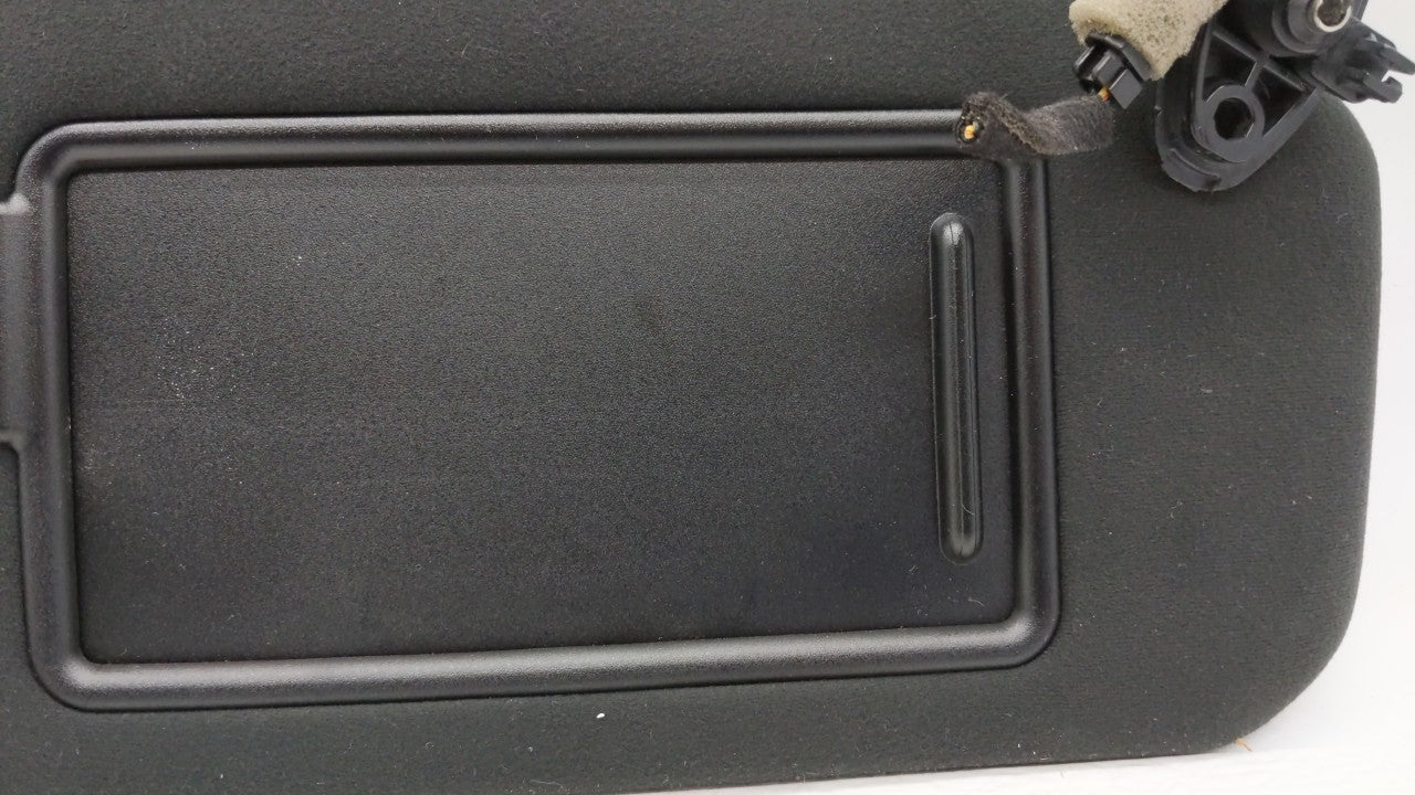 2016-2020 Kia Sorento Sun Visor Shade Replacement Passenger Right Mirror Fits Fits 2016 2017 2018 2019 2020 OEM Used Auto Pa