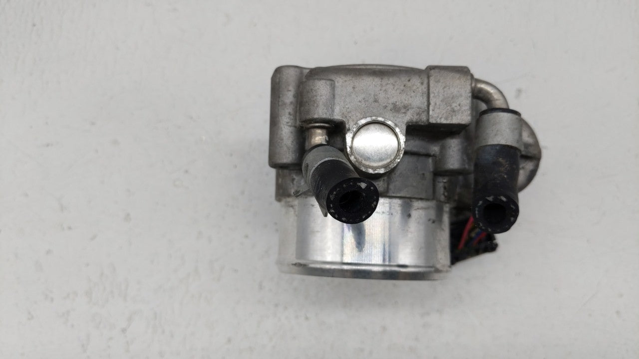 2016-2019 Kia Sorento Throttle Body P/N:0 280 750 618 35100-2G600 Fits Fits 2015 2016 2017 2018 2019 OEM Used Auto Parts - O