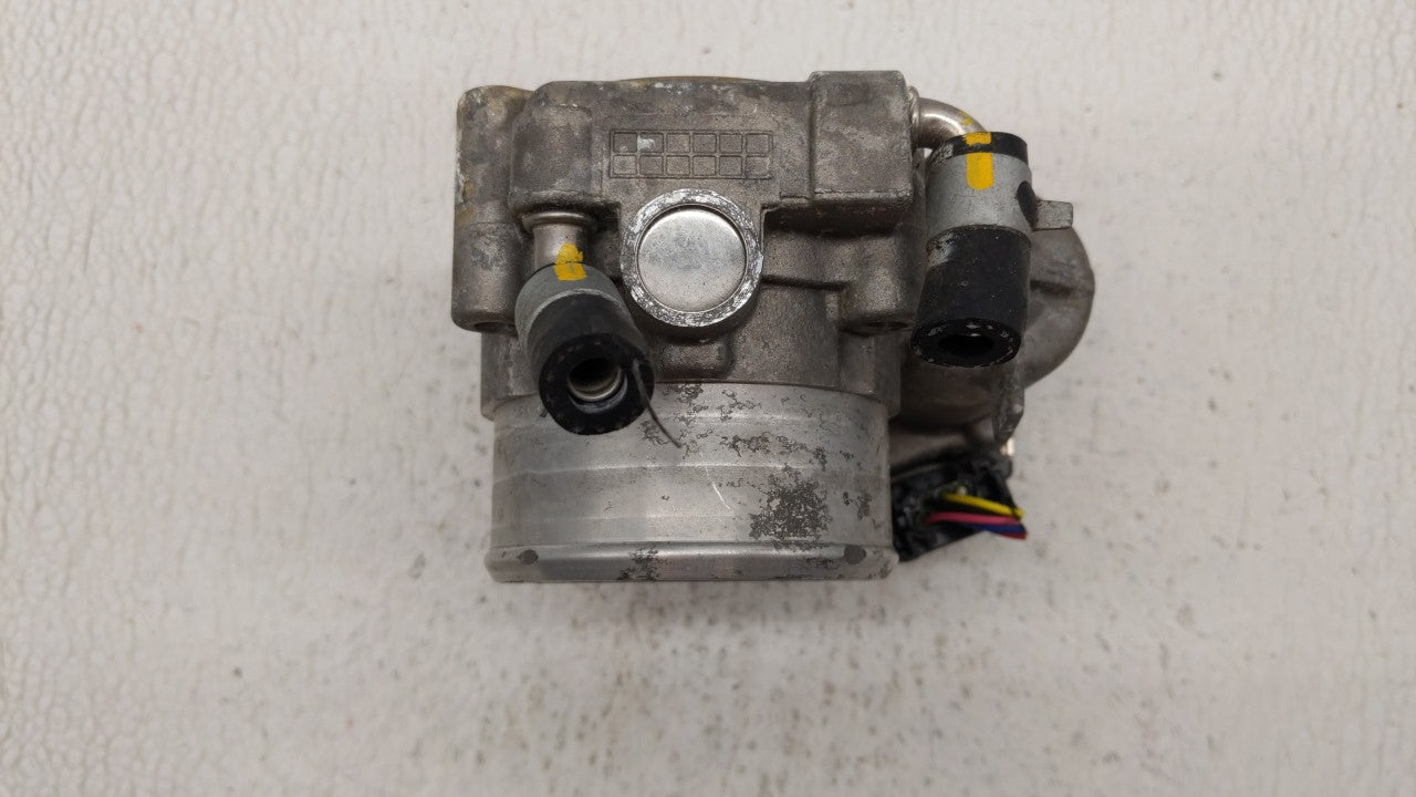 2016-2019 Kia Sorento Throttle Body P/N:0 280 750 618 35100-2G600 Fits Fits 2015 2016 2017 2018 2019 OEM Used Auto Parts - O