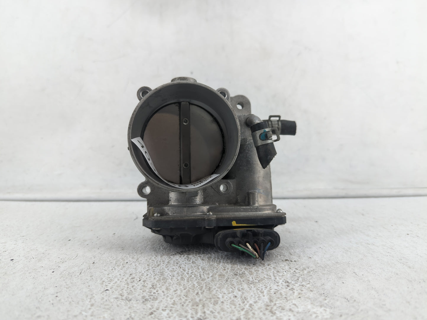 2014-2018 Kia Sorento Throttle Body P/N:35100-3CAA0 Fits Fits 2012 2013 2014 2015 2016 2017 2018 OEM Used Auto Parts - Oemus