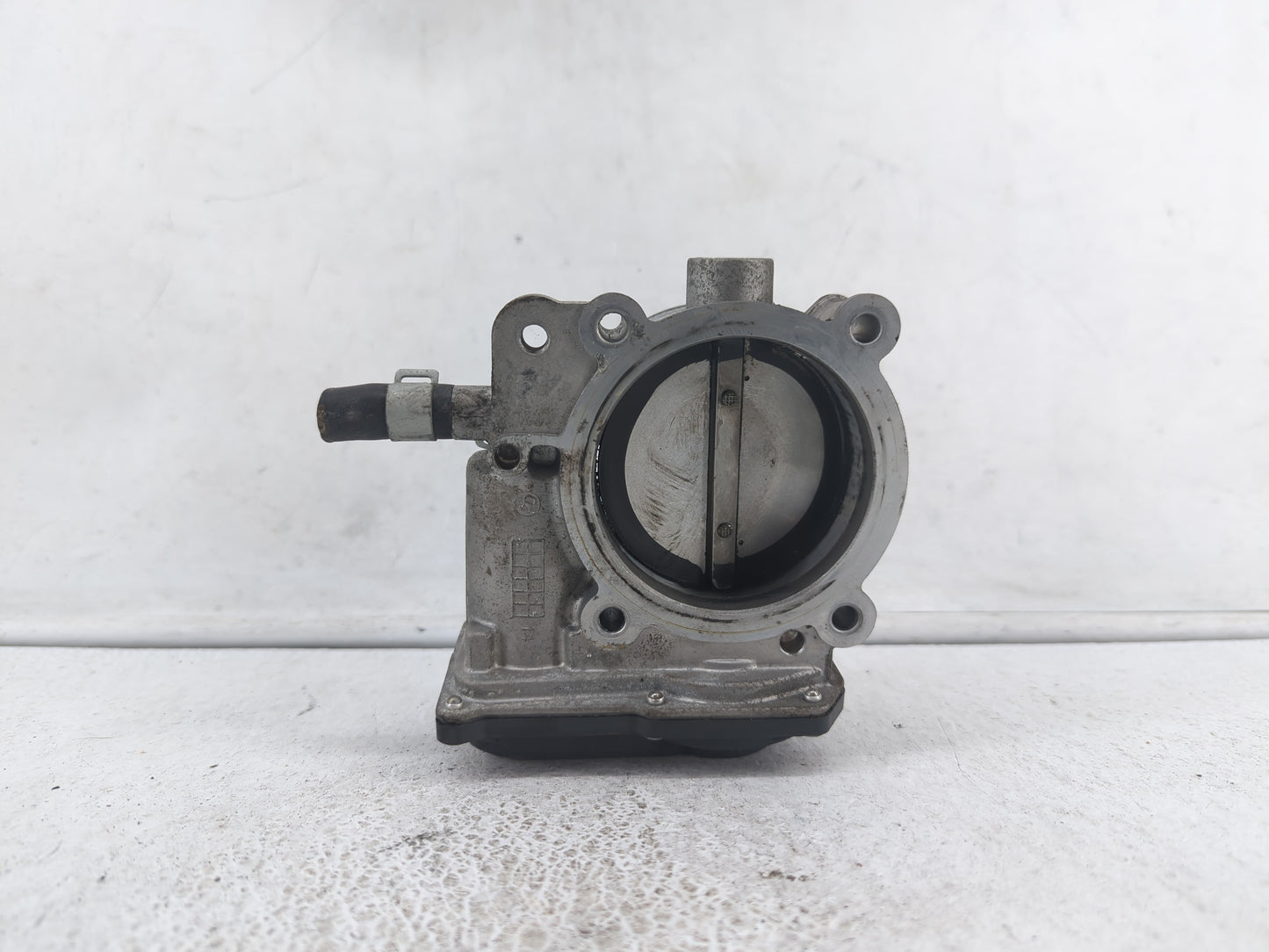 2014-2018 Kia Sorento Throttle Body P/N:35100-3CAA0 Fits Fits 2012 2013 2014 2015 2016 2017 2018 OEM Used Auto Parts - Oemus