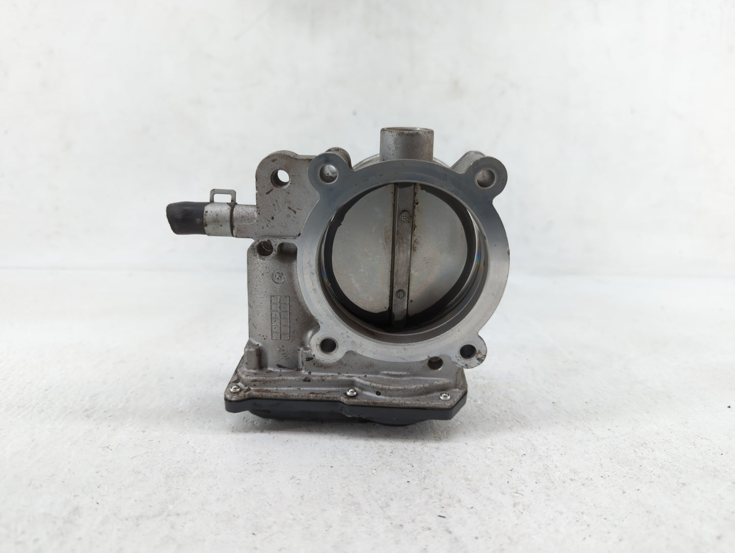 2014-2018 Kia Sorento Throttle Body P/N:35100-3CAA0 Fits Fits 2012 2013 2014 2015 2016 2017 2018 OEM Used Auto Parts - Oemus