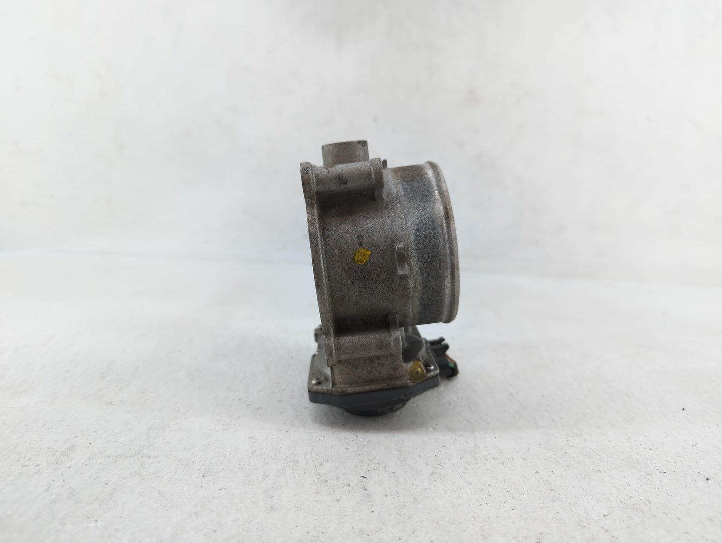 2014-2018 Kia Sorento Throttle Body P/N:35100-3CAA0 Fits Fits 2012 2013 2014 2015 2016 2017 2018 OEM Used Auto Parts - Oemus
