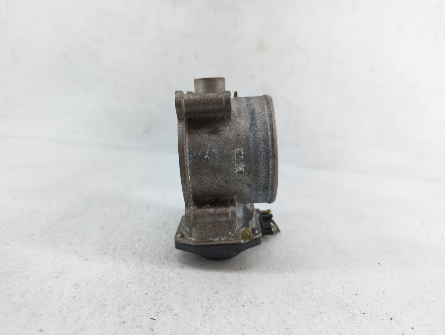 2014-2018 Kia Sorento Throttle Body P/N:35100-3CAA0 Fits Fits 2012 2013 2014 2015 2016 2017 2018 OEM Used Auto Parts - Oemus