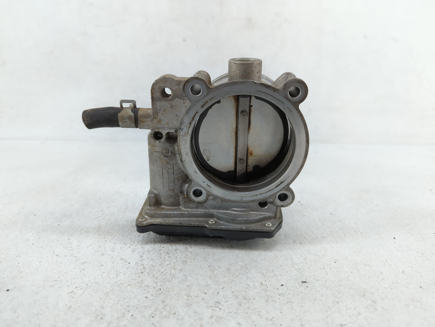 2014-2018 Kia Sorento Throttle Body P/N:35100-3CAA0 Fits Fits 2012 2013 2014 2015 2016 2017 2018 OEM Used Auto Parts - Oemus