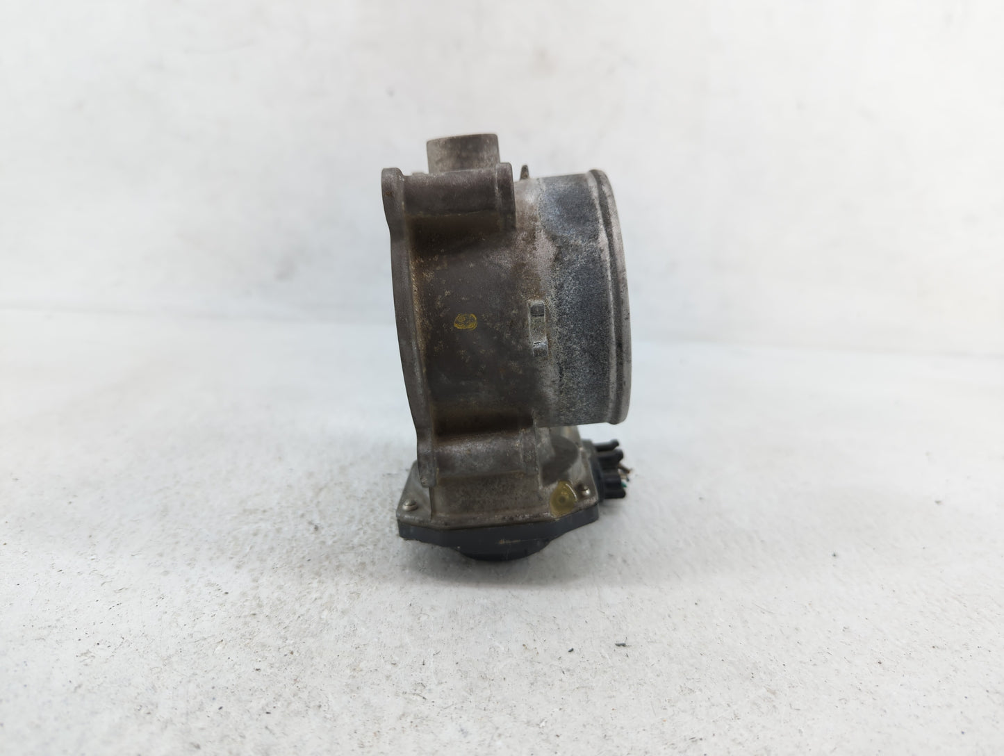 2014-2018 Kia Sorento Throttle Body P/N:35100-3CAA0 Fits Fits 2012 2013 2014 2015 2016 2017 2018 OEM Used Auto Parts - Oemus