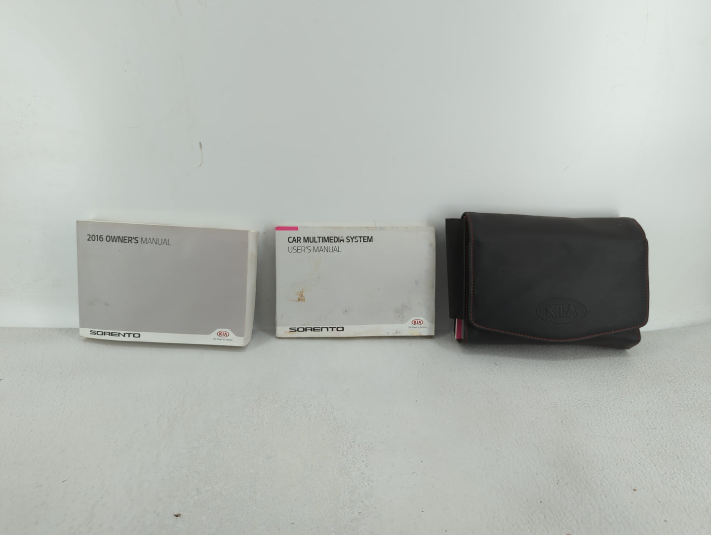 2016 Kia Sorento Owners Manual Book Guide OEM Used Auto Parts - Oemusedautoparts1.com