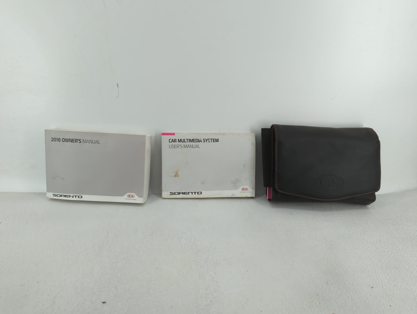 2016 Kia Sorento Owners Manual Book Guide OEM Used Auto Parts - Oemusedautoparts1.com