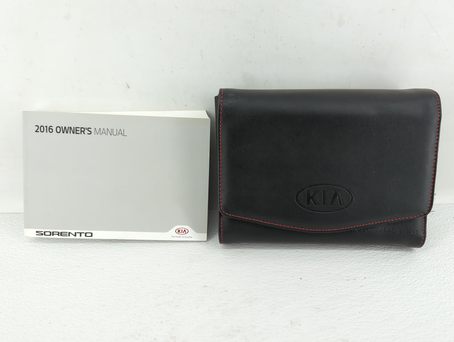 2016 Kia Sorento Owners Manual Book Guide OEM Used Auto Parts - Oemusedautoparts1.com