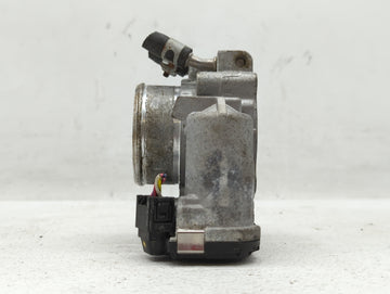 2016-2018 Kia Sorento Throttle Body P/N:35100-2G610 Fits Fits 2015 2016 2017 2018 2019 2020 2021 OEM Used Auto Parts