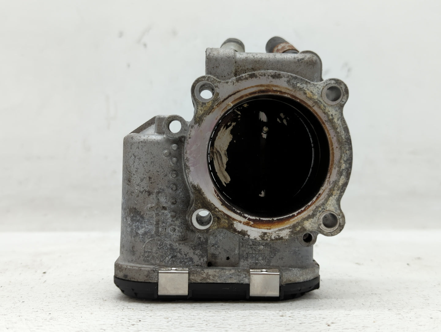 2016-2018 Kia Sorento Throttle Body P/N:35100-2G610 Fits Fits 2015 2016 2017 2018 2019 2020 2021 OEM Used Auto Parts - Oemus