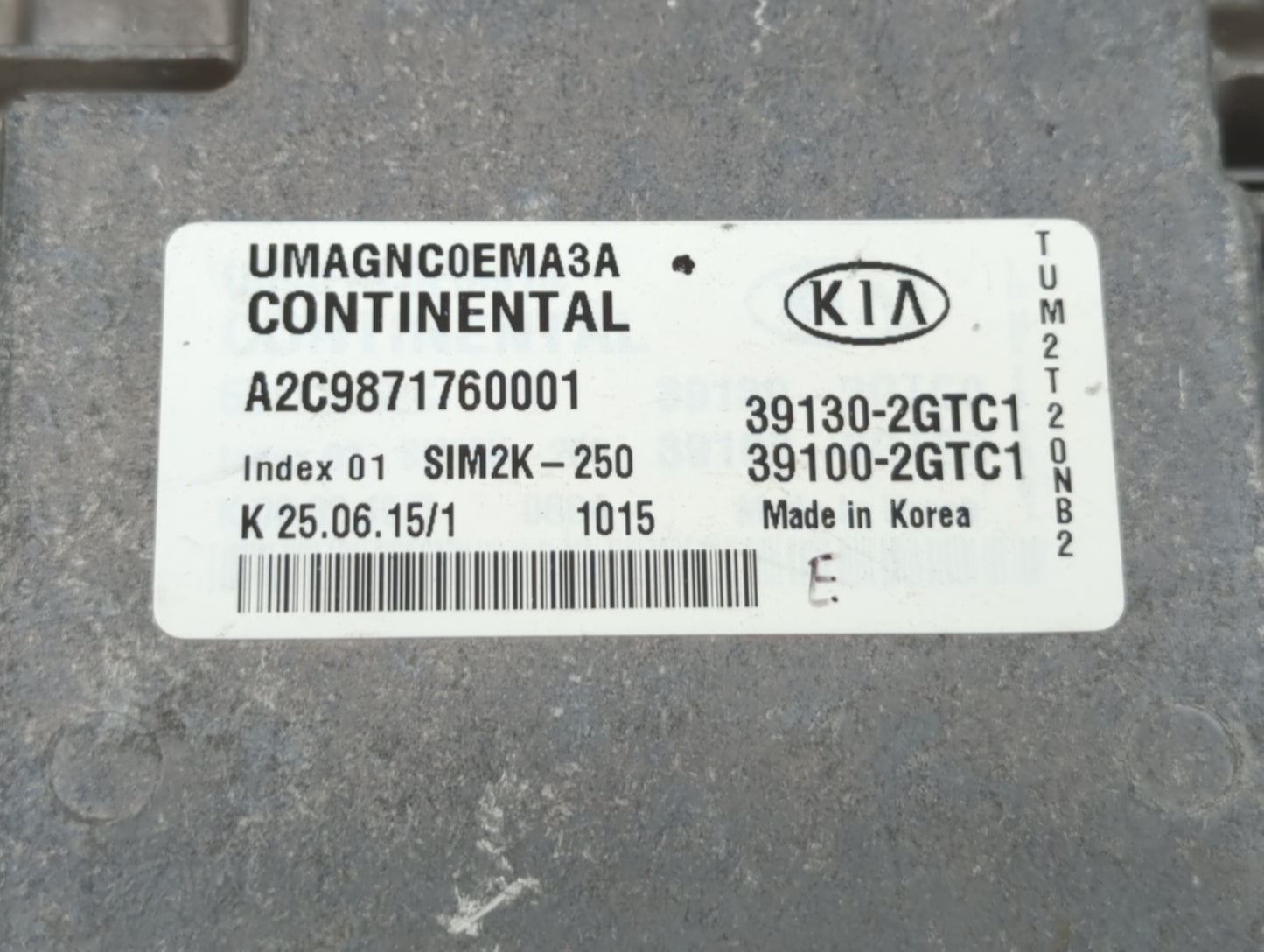 2016 Kia Sorento PCM Engine Control Computer ECU ECM PCU OEM P/N:39100-2GTC1 39130-2GTC1 Fits OEM Used Auto Parts - Oemuseda