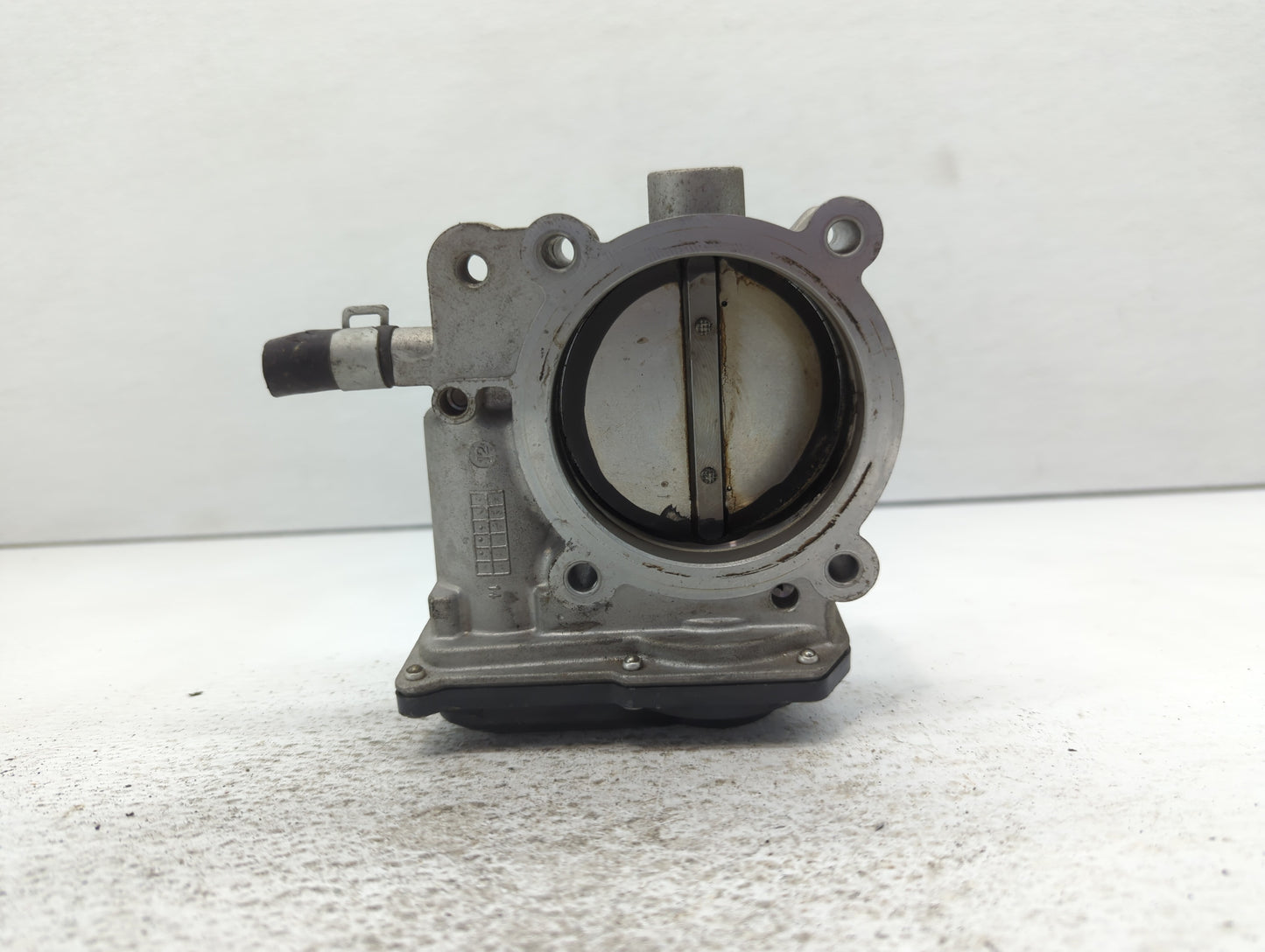 2014-2018 Kia Sorento Throttle Body P/N:35100-3CAA0 Fits Fits 2012 2013 2014 2015 2016 2017 2018 OEM Used Auto Parts - Oemus